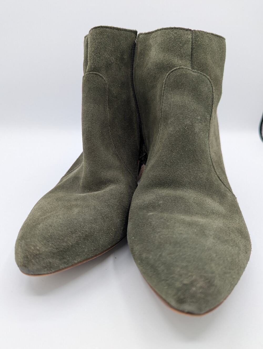 Tahari Olive Green Suede Charles Boots Size 9.5 M